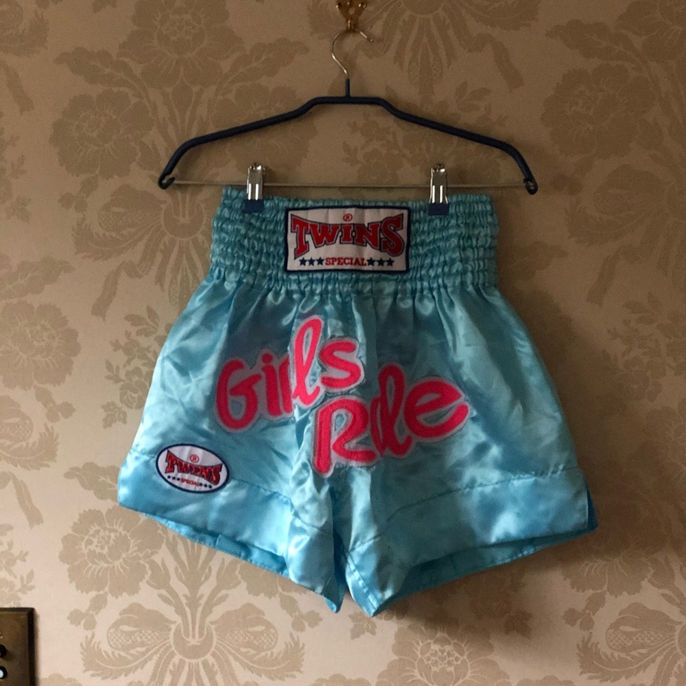 TWINS SPECIAL BLUE SHORTS SIZE M